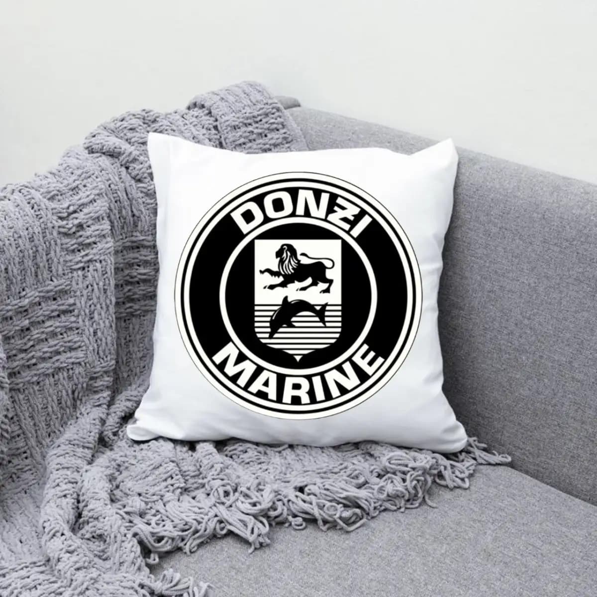 donzi 3 - Throw Pillow