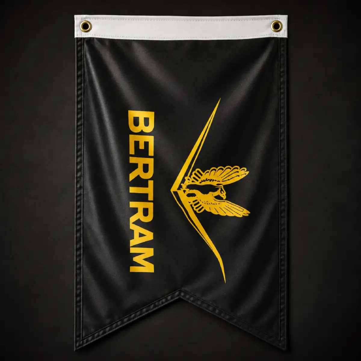 BERTRAM 22 - Triangle Pennant Flag