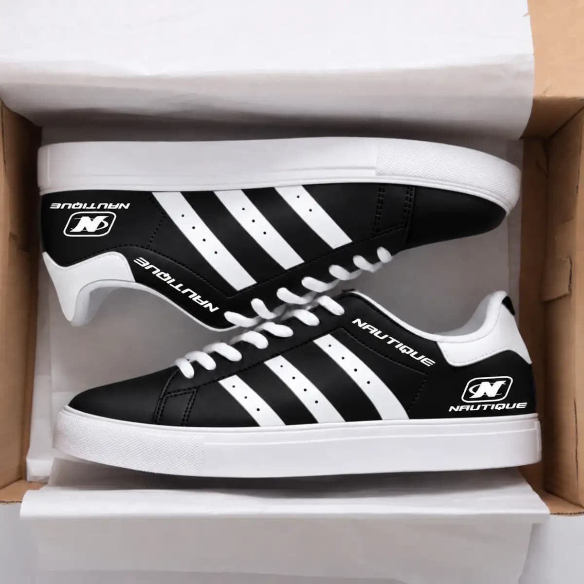 nautique 39 - Low Top Leather Sneakers